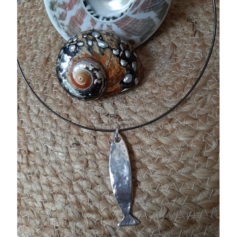 Collier Poisson